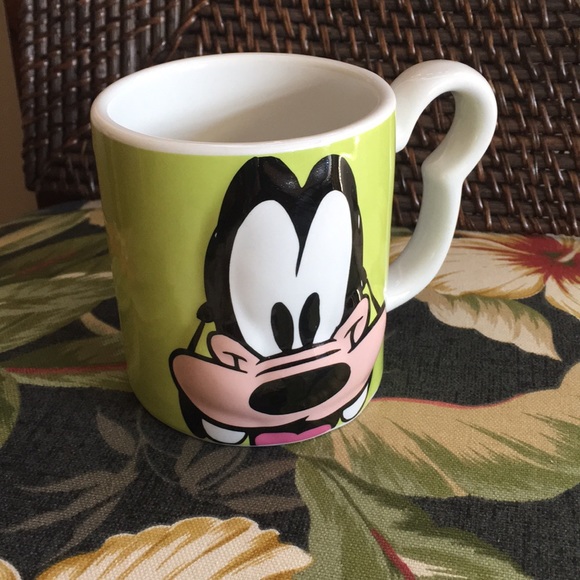 Disney Goofy Porcelain Collector’s Mug - Picture 1 of 6